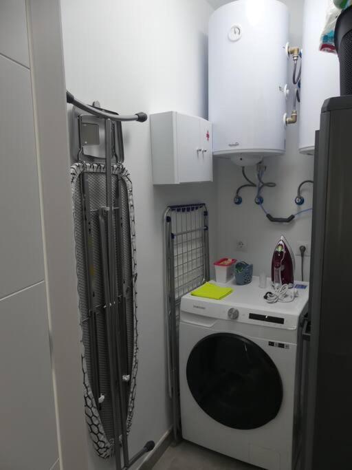 라 라구나 19 Piso Centrico, Nuevo Y Bien Equipado En La Trinidad 아파트 외부 사진