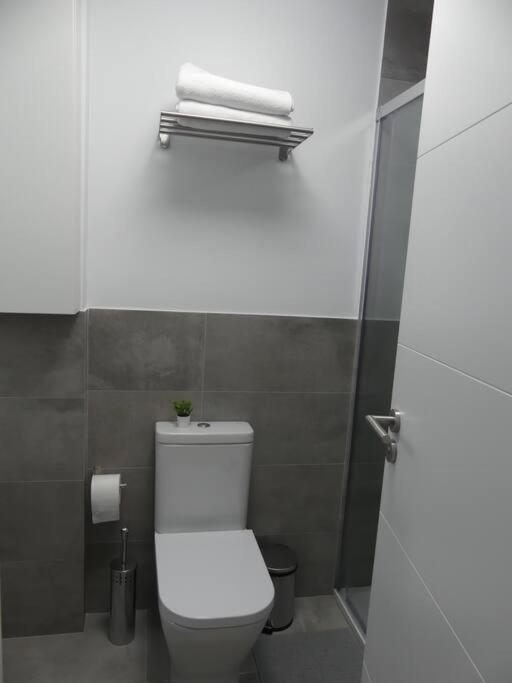 라 라구나 19 Piso Centrico, Nuevo Y Bien Equipado En La Trinidad 아파트 외부 사진