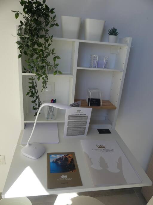 라 라구나 19 Piso Centrico, Nuevo Y Bien Equipado En La Trinidad 아파트 외부 사진